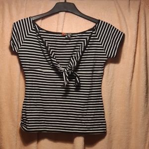 NWOT Hell Bunny shirt